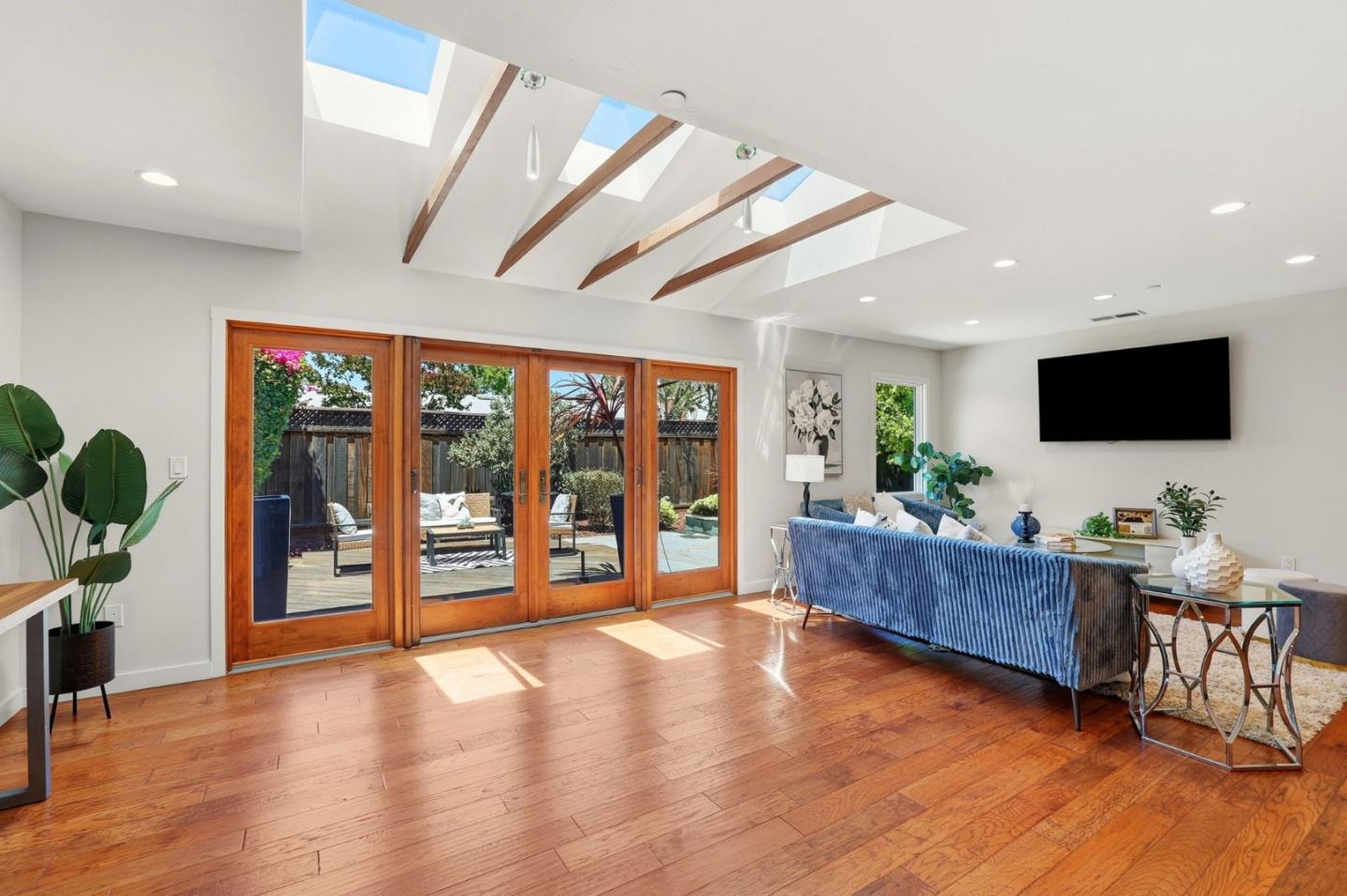 939 Rosette Court