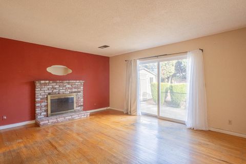 Tiny photo for 826 Central Avenue, SALINAS, CA 93901 (MLS # ML82029622)