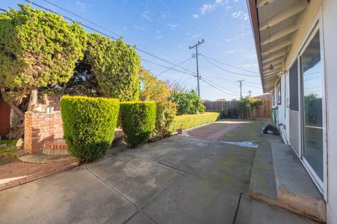 Tiny photo for 826 Central Avenue, SALINAS, CA 93901 (MLS # ML82029622)