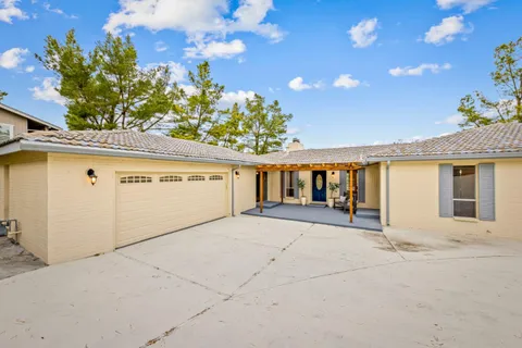 17474 Lakeview Drive, Morgan Hill, CA 95037 - MLS#: ML81993282
