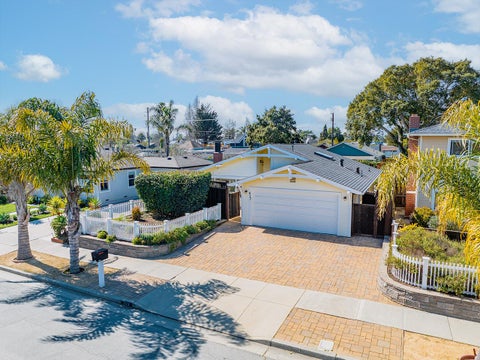 Featured picture for the property ML81996399