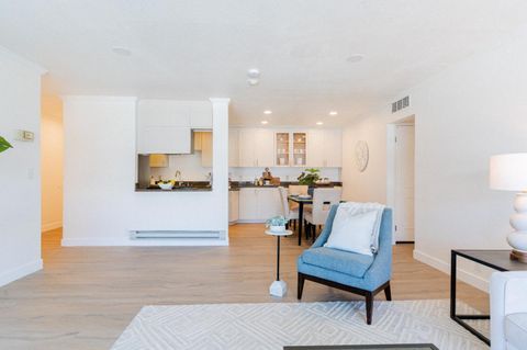 Tiny photo for 1945 Mount Vernon Court #14, MOUNTAIN VIEW, CA 94040 (MLS # ML82026844)