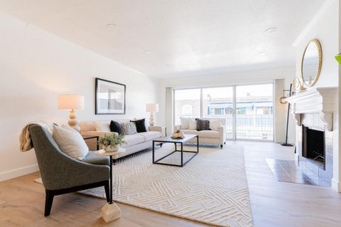 Tiny photo for 1945 Mount Vernon Court #14, MOUNTAIN VIEW, CA 94040 (MLS # ML82026844)