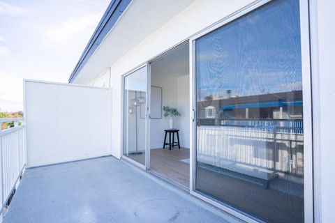 Tiny photo for 1945 Mount Vernon Court #14, MOUNTAIN VIEW, CA 94040 (MLS # ML82026844)