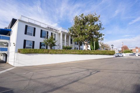 Tiny photo for 1945 Mount Vernon Court #14, MOUNTAIN VIEW, CA 94040 (MLS # ML82026844)