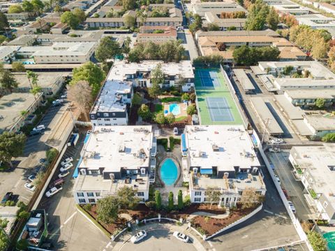 Tiny photo for 1945 Mount Vernon Court #14, MOUNTAIN VIEW, CA 94040 (MLS # ML82026844)