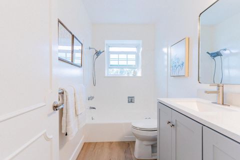 Tiny photo for 1945 Mount Vernon Court #14, MOUNTAIN VIEW, CA 94040 (MLS # ML82026844)