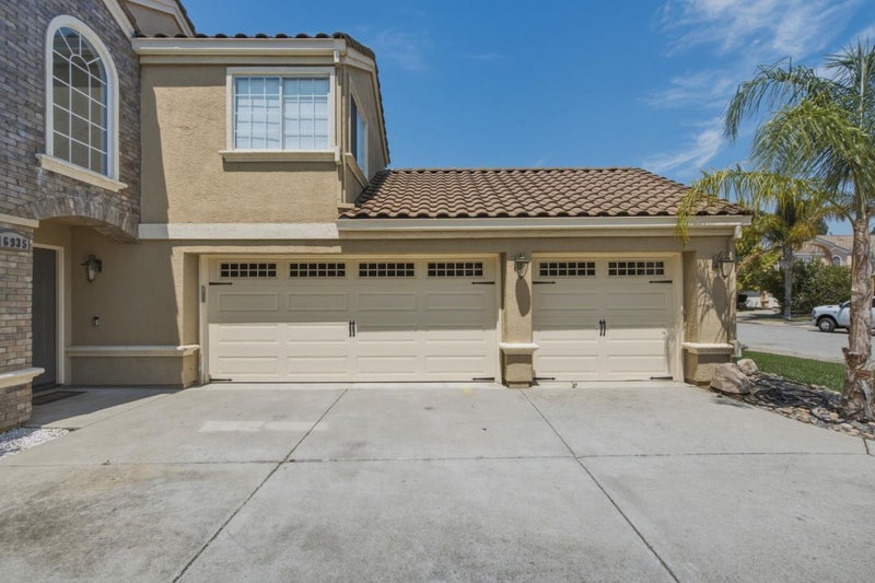 16935 Pine Way