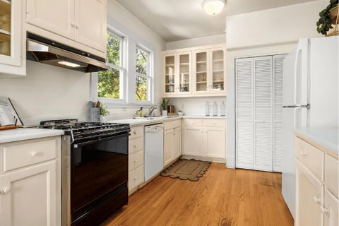 Tiny photo for 322 Walnut Avenue, SANTA CRUZ, CA 95060 (MLS # ML82061490)