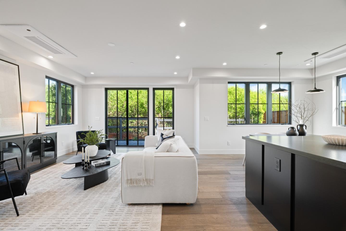535 Creekside Court