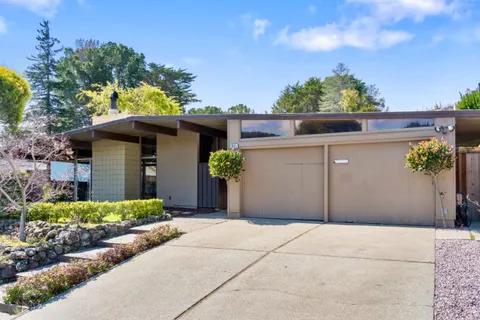 1845 Capistrano Way, Burlingame, CA 94010 - #: ML81996485