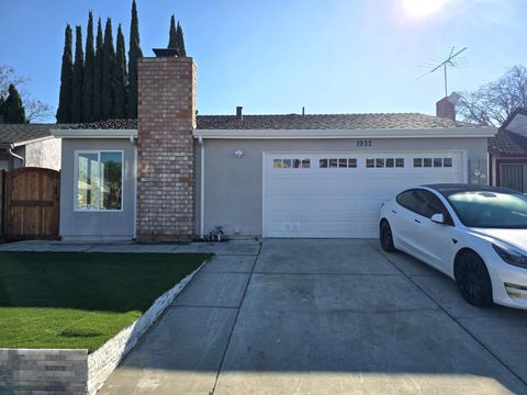 Photo of 1932 Luby Drive, San Jose, CA 95133 (MLS # ML82031402)
