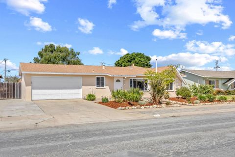 Photo of 285 Kelton Drive, SALINAS, CA 93906 (MLS # ML82043178)