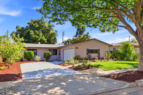 Photo of 4814 Clydelle Avenue, SAN JOSE, CA 95124 (MLS # ML82064109)