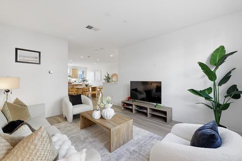 Tiny photo for 3675 Broadcast Common, FREMONT, CA 94538 (MLS # ML82034656)