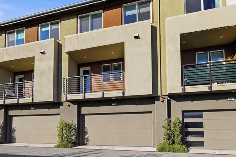 Tiny photo for 3675 Broadcast Common, FREMONT, CA 94538 (MLS # ML82034656)