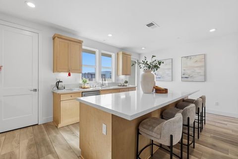 Tiny photo for 3675 Broadcast Common, FREMONT, CA 94538 (MLS # ML82034656)