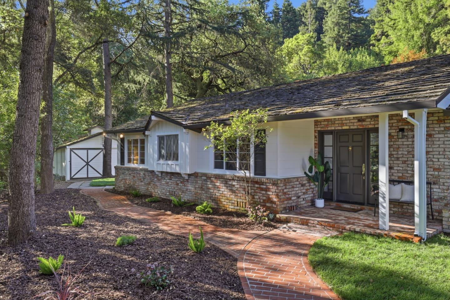 425 Summit Springs Road