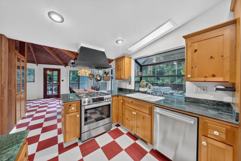 20905 Comanche Trail