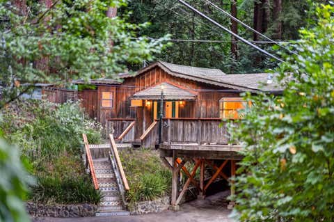 Photo of 20905 Comanche Trail, LOS GATOS, CA 95033 (MLS # ML82050444)