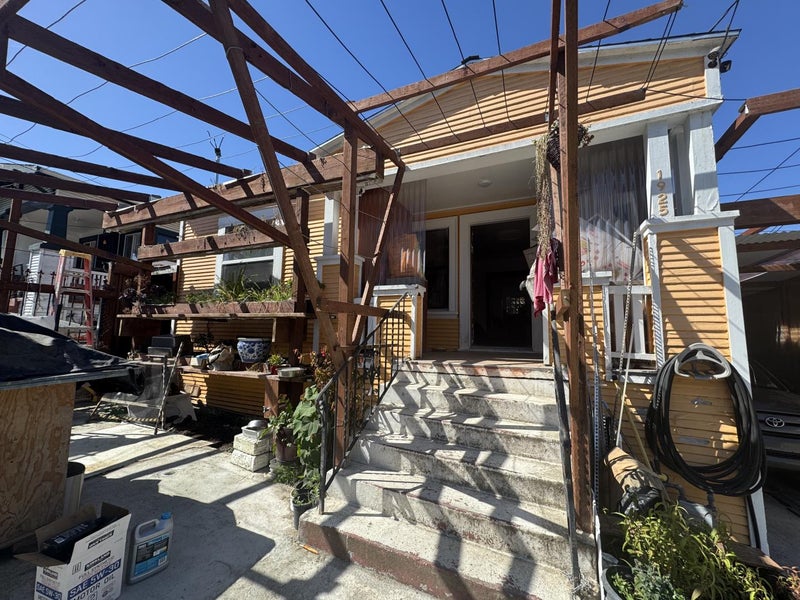 1925 East 27th Street