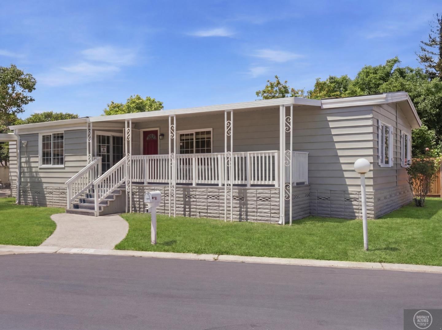 2901 Moss Hollow Drive