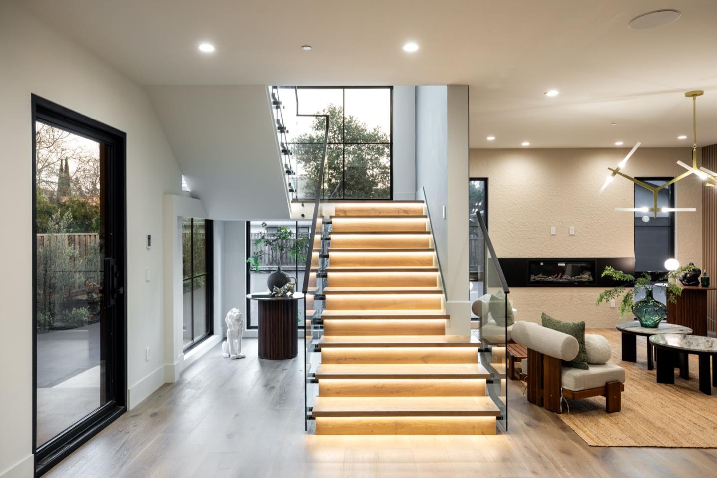 1866 Valparaiso Avenue