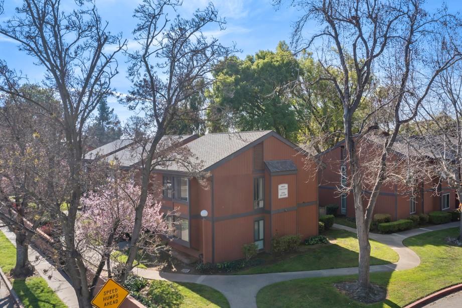 38623 Cherry Lane 203