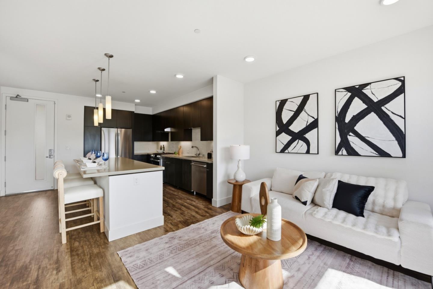 3768 Capitol Avenue 516B