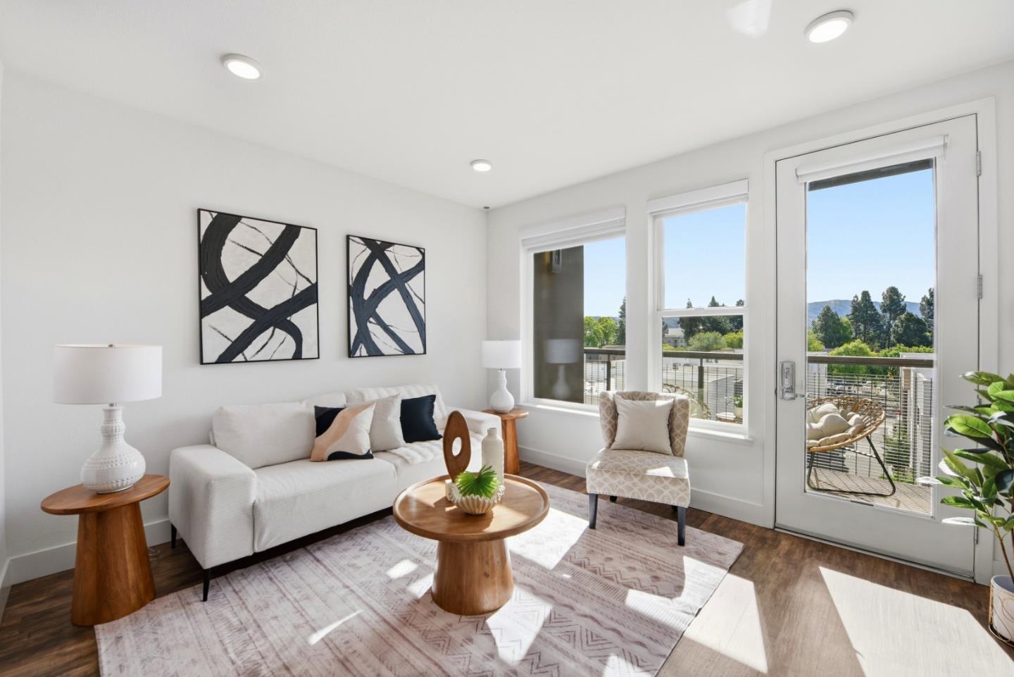 3768 Capitol Avenue 516B