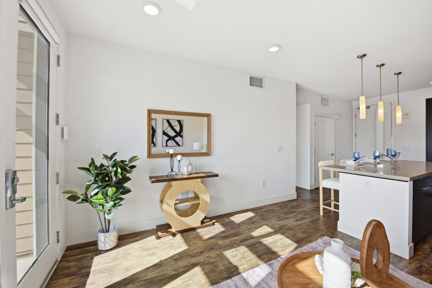 3768 Capitol Avenue 516B