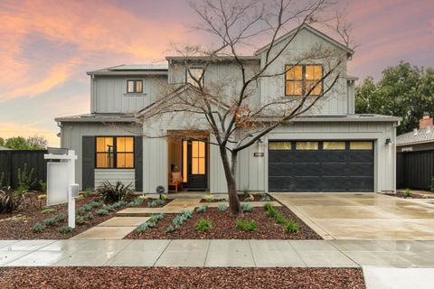 Photo of 2660 Cardinal Lane, SAN JOSE, CA 95125 (MLS # ML82030352)