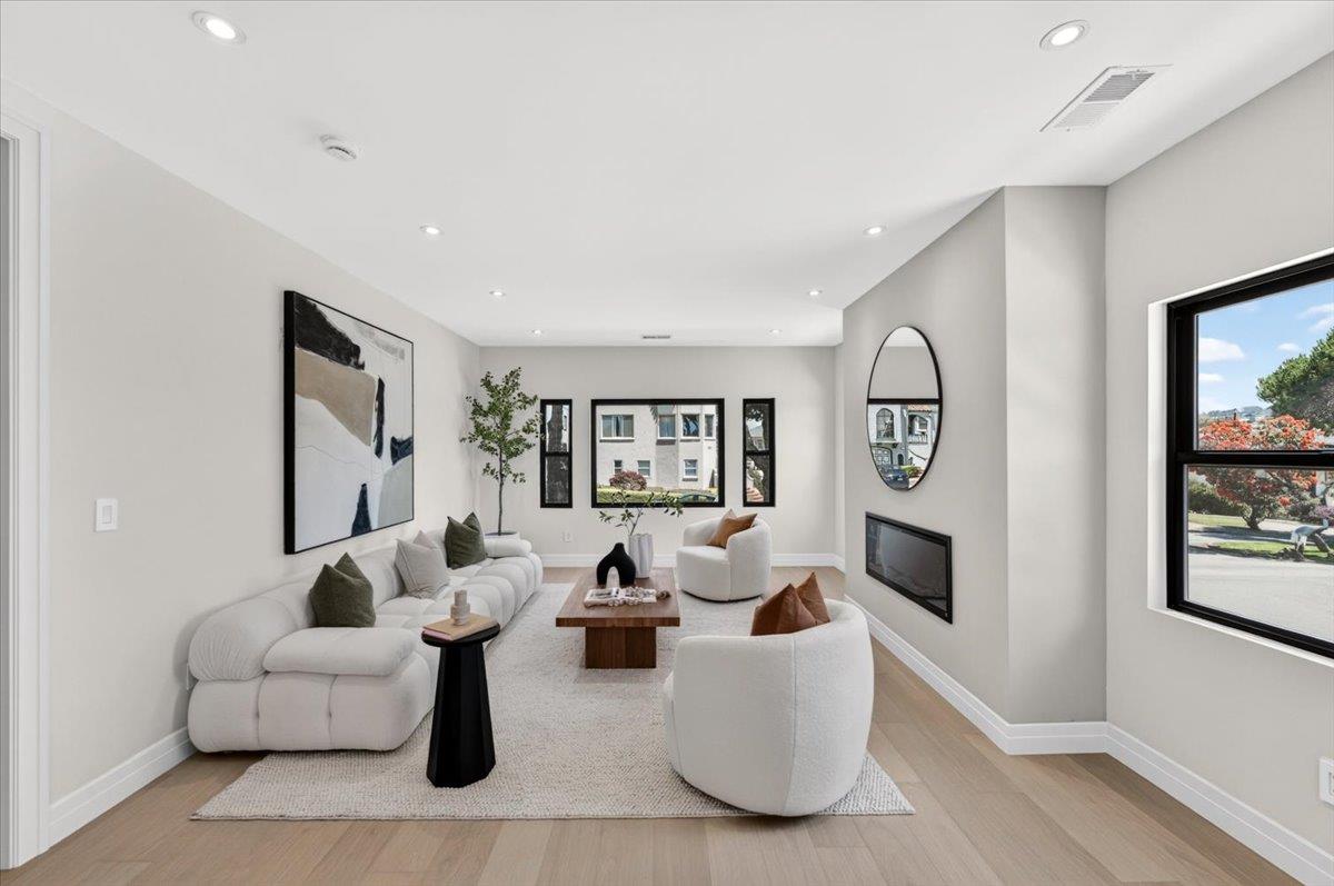 10 Westwood Drive