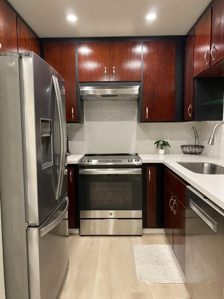 1215 Permata Court
