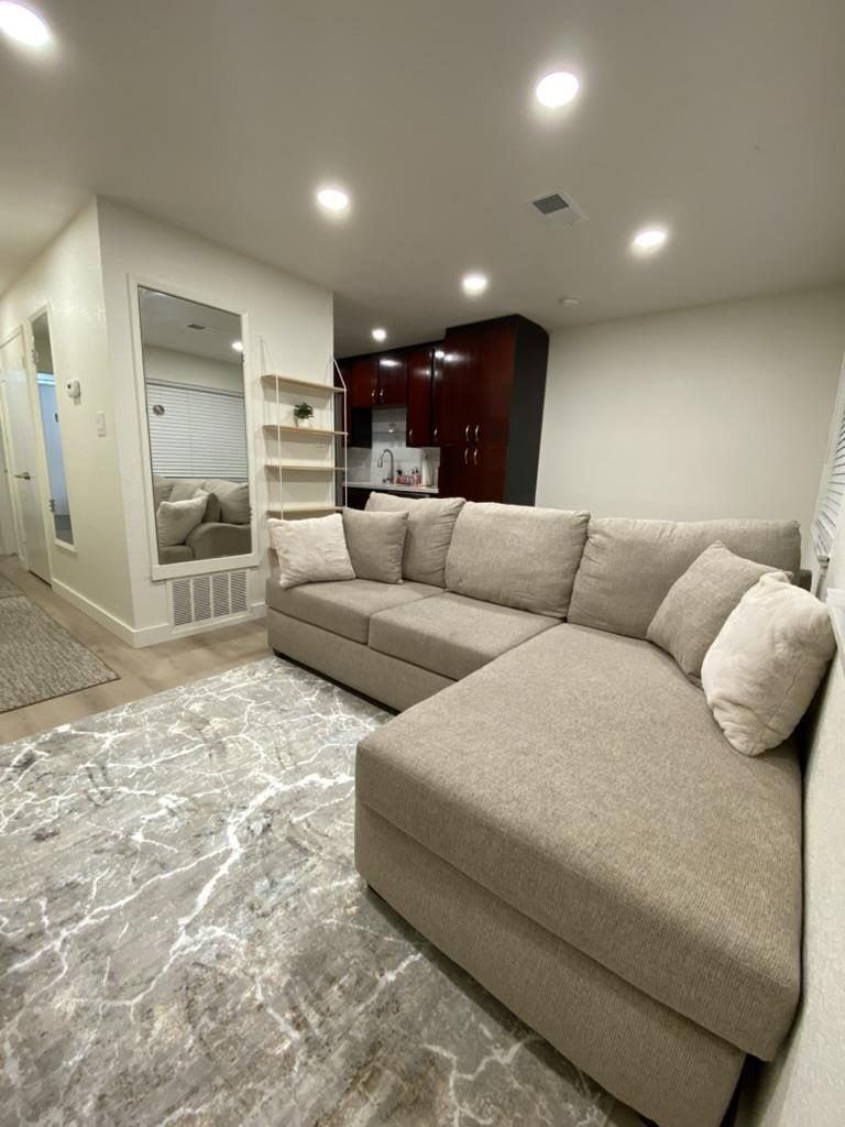 1215 Permata Court
