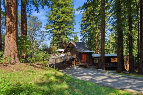 Photo of 12 Summit Road, Woodside, CA 94062 (MLS # ML82041849)