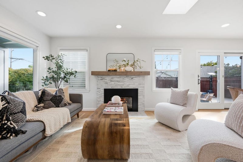 1005 Hall Street