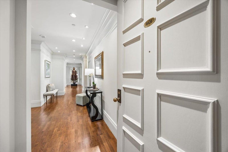 20 West 3rd Avenue 601