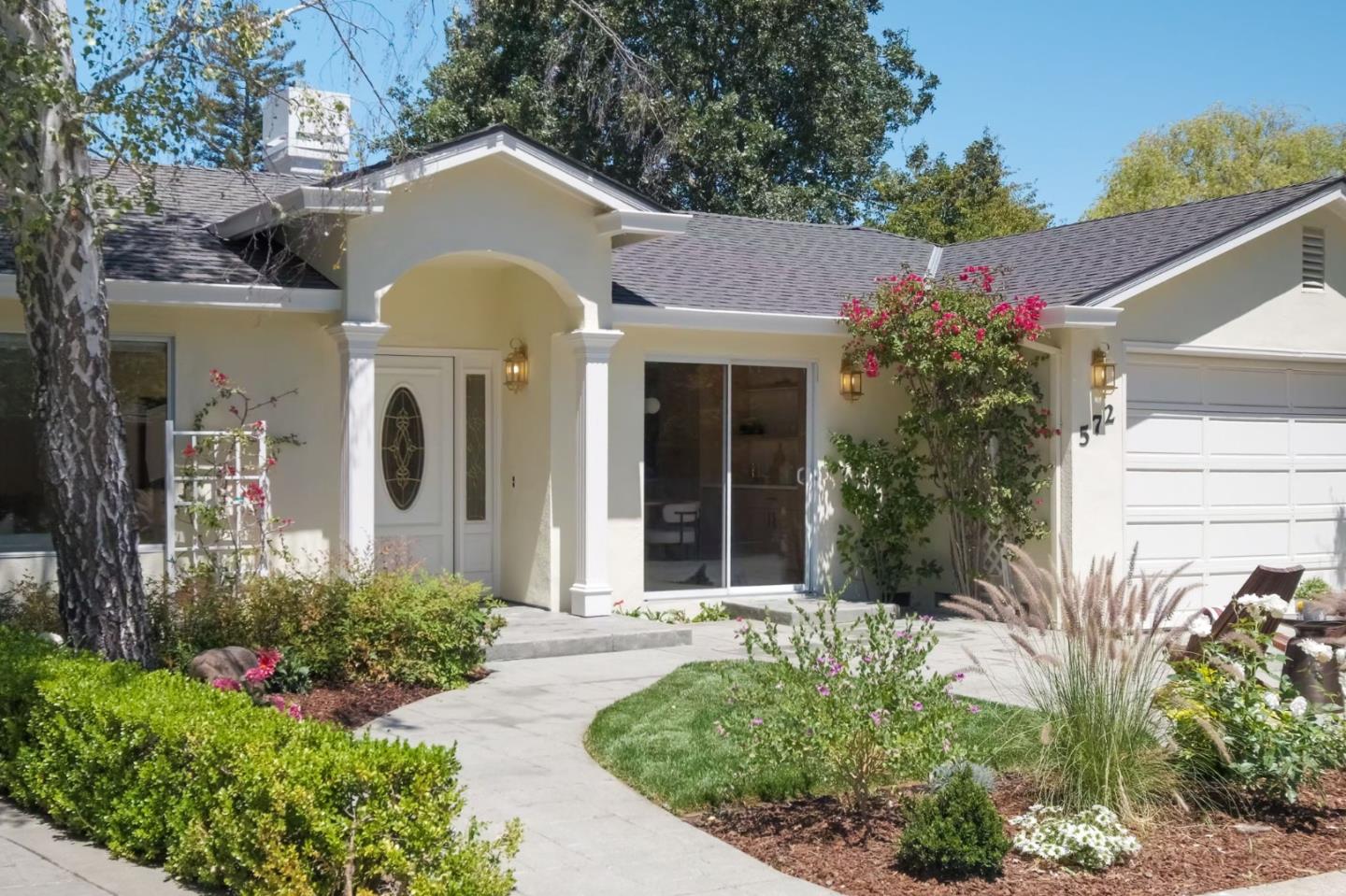 572 Santa Clara Avenue