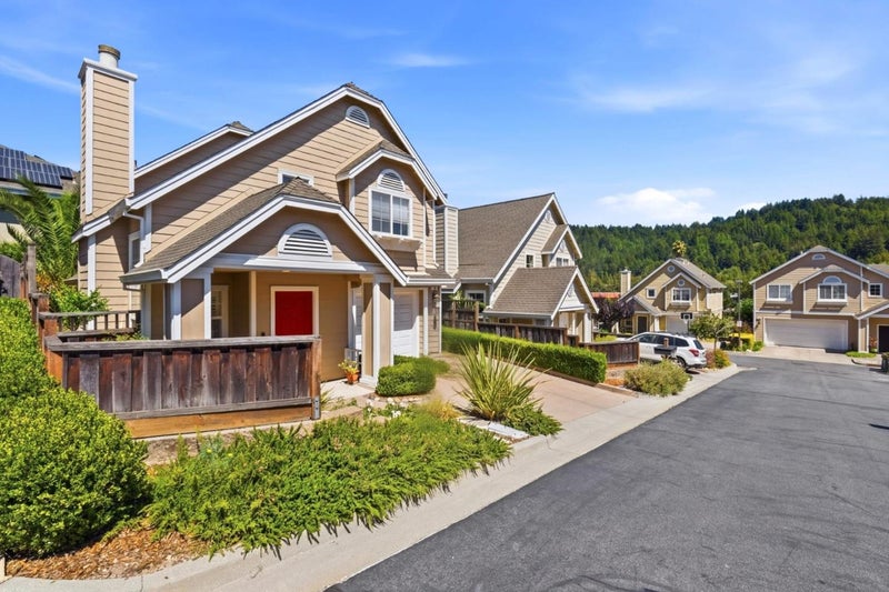 15 Windward Place