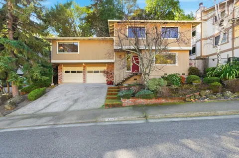 3181 Brittan Avenue, San Carlos, CA 94070 - #: ML82035603