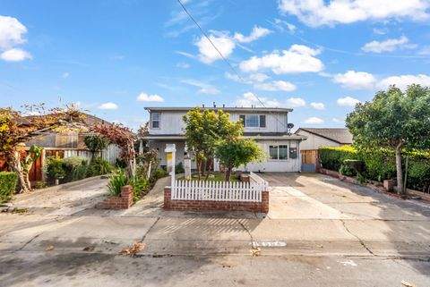 Photo of 14504 Jerilyn Drive, SAN JOSE, CA 95127 (MLS # ML82028867)