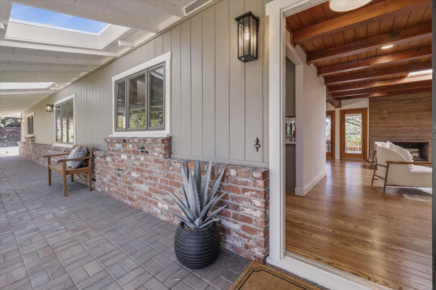 484 Aspen Way