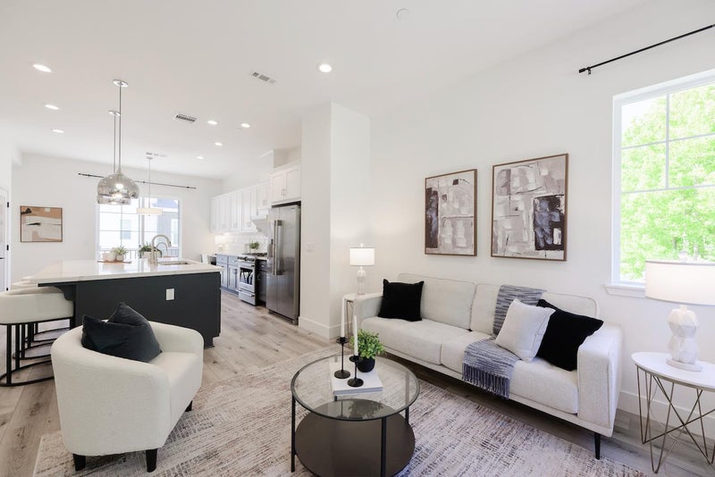 400 Cove Lane