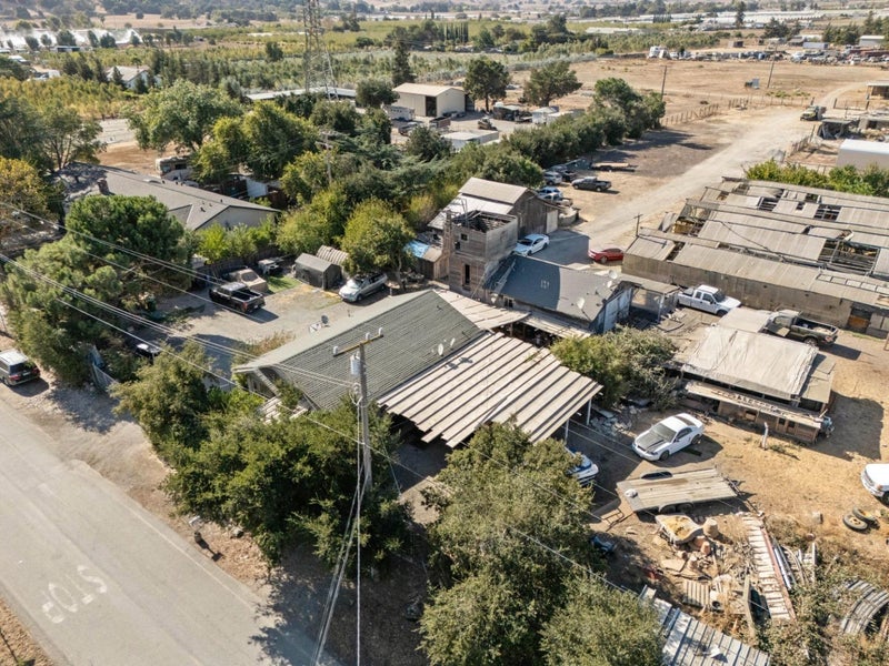 175 Miramonte Avenue