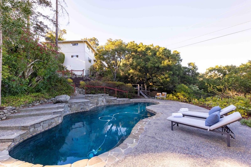 1548 Kingswood Drive