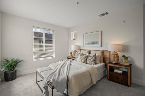 Tiny photo for 586 Marble Arch Avenue, SAN JOSE, CA 95136 (MLS # ML82025442)