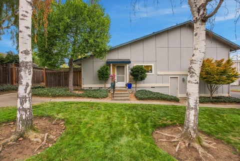 Photo of 1396 Cherrywood Square, SAN JOSE, CA 95117 (MLS # ML82065524)