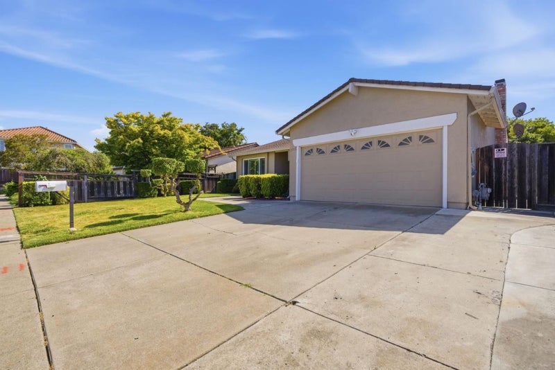 2716 Killdeer Court