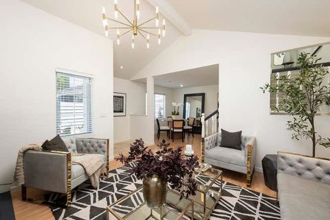 Photo of 326 Commander Lane, Redwood Shores, CA 94065 (MLS # ML82050944)